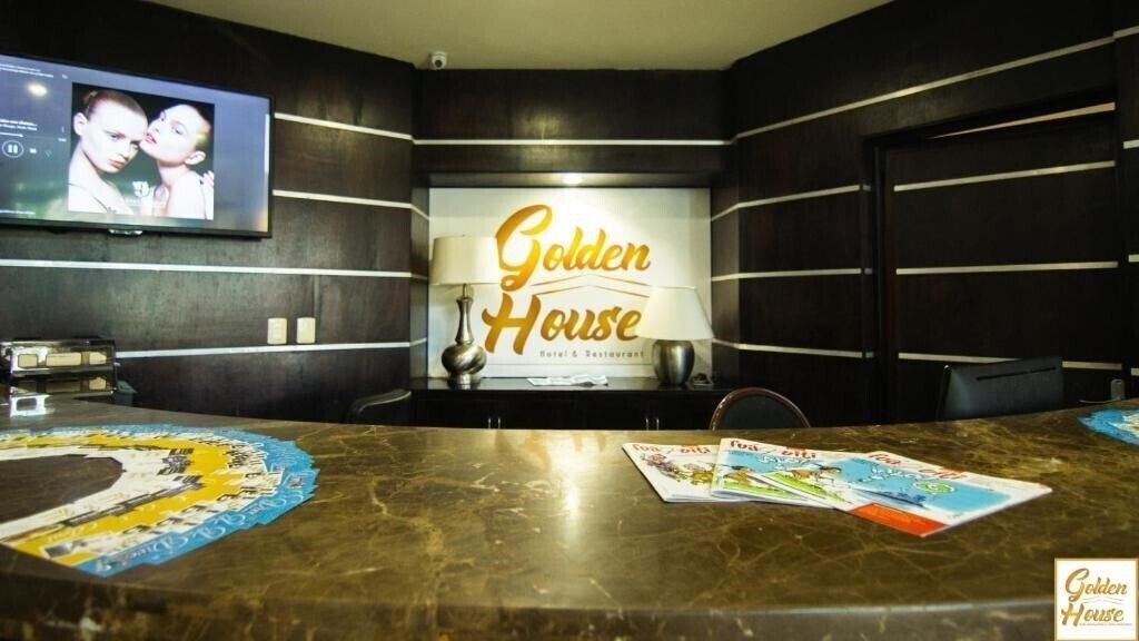 Готель Golden House Hotel & Restaurant 4*