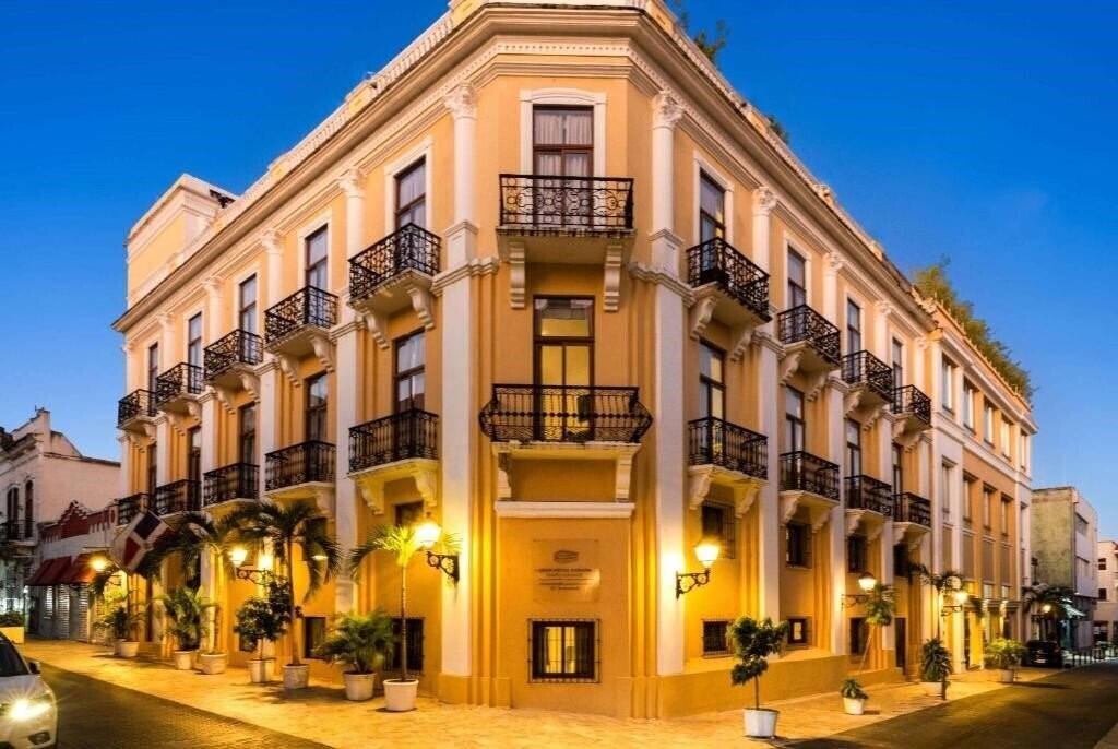 Готель Gran Hotel Europa 3*