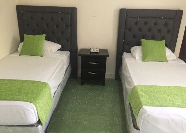 Картинка Hostal Arboleda + 2*