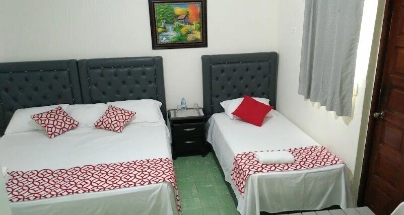 Фотография Hostal Arboleda + 2*