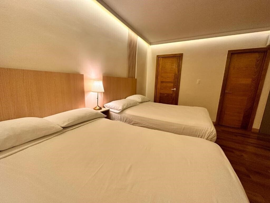 Картинка Hostal La Colonia By The Oxo House 2*