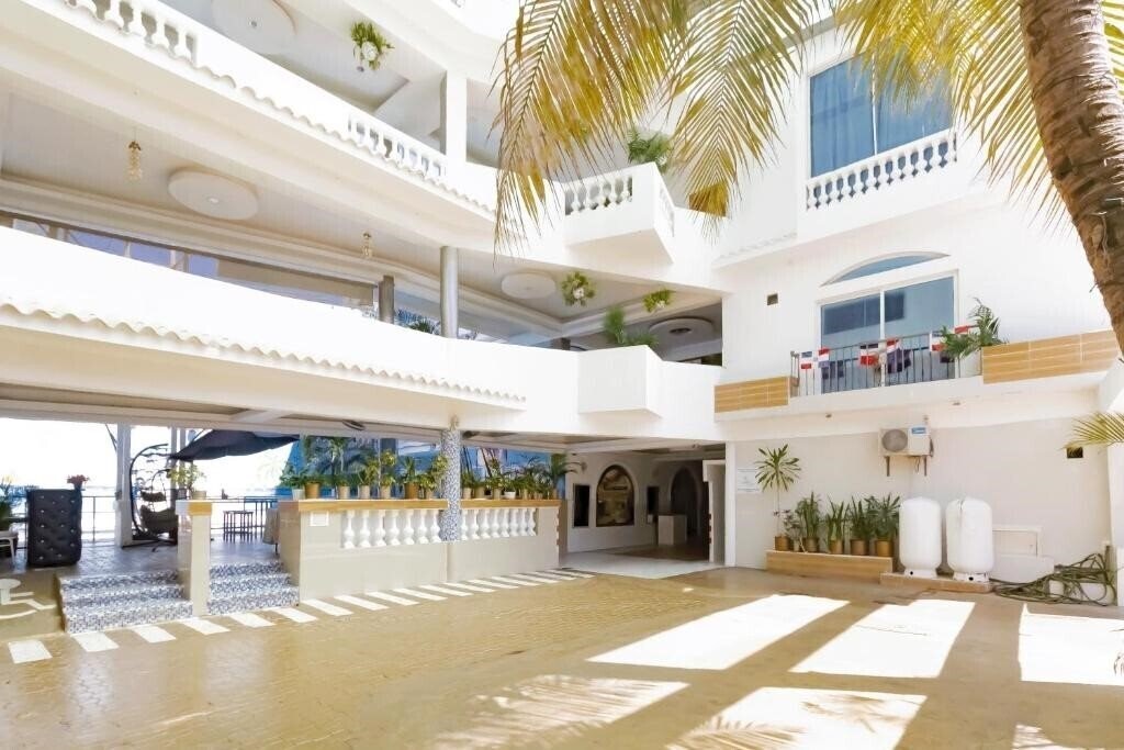 Готель Hotel La Casona Dorada 3*