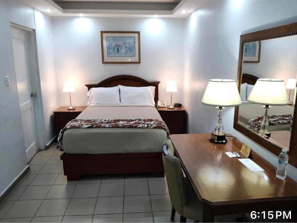 Изображение Micro Hotel Condo Suites + 2*