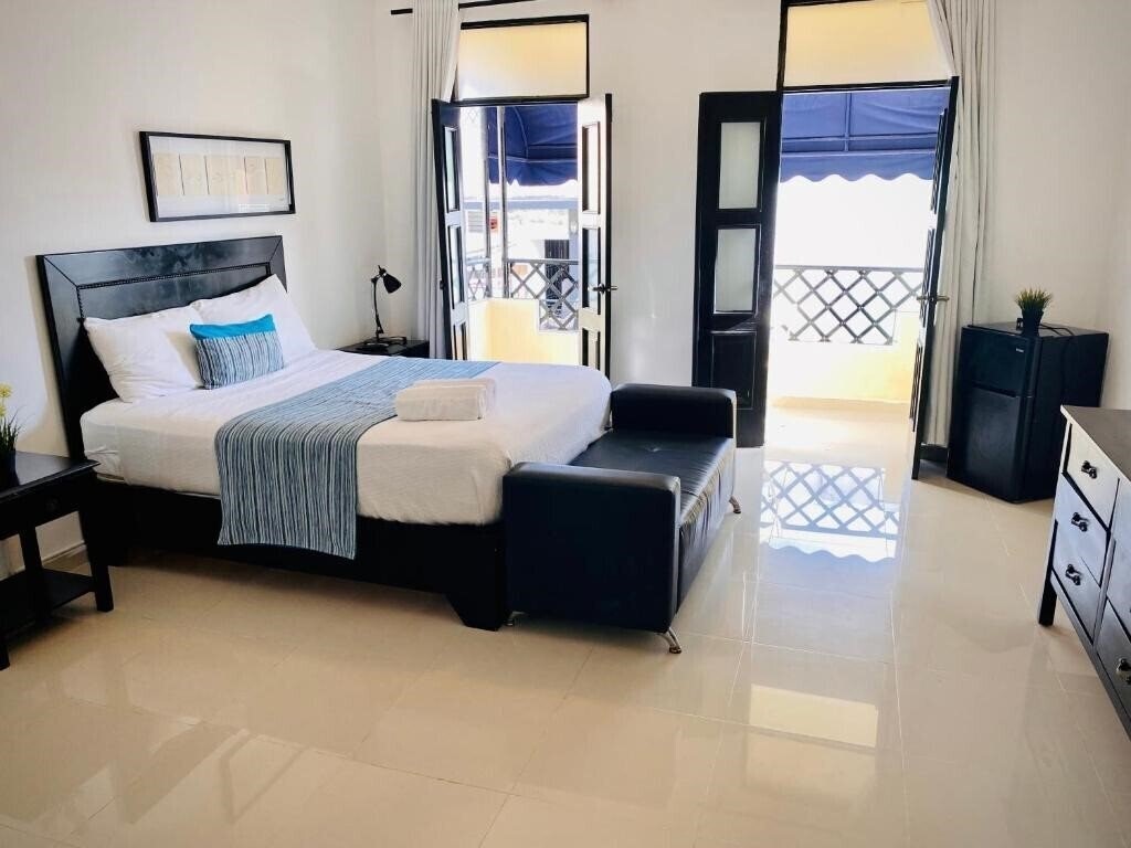 Отель RIG Casa Conde (ex. TAU Casa Conde, Hotel Colonial Casa Conde, Casa Conde Hotel Boutique) 3*