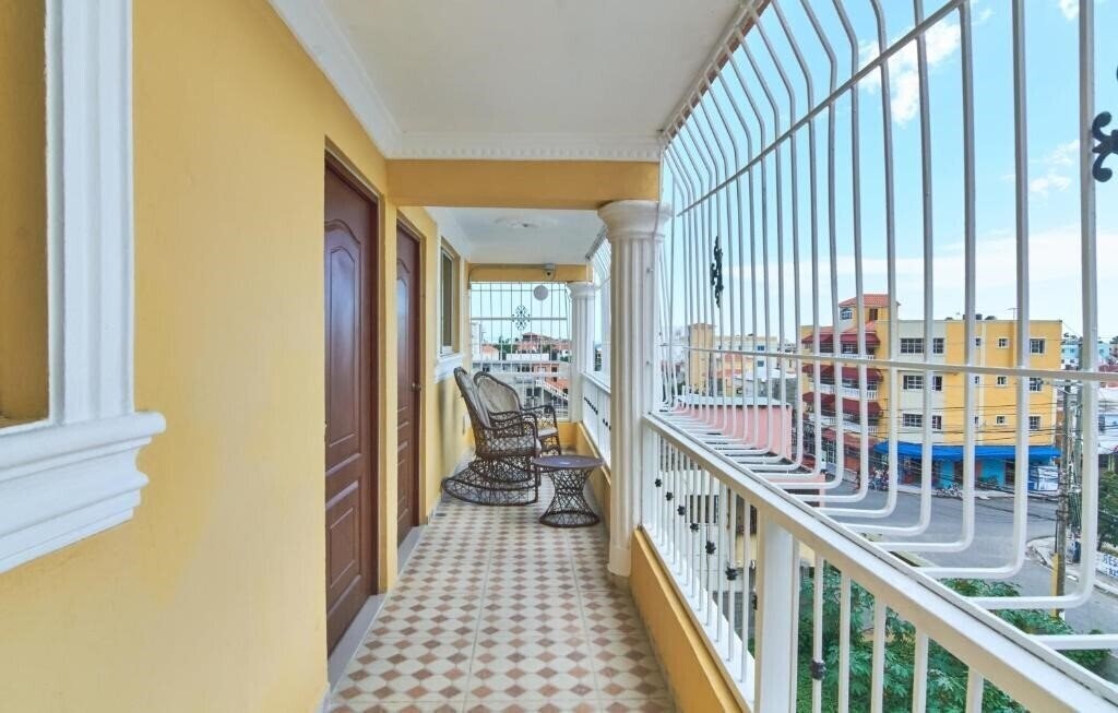 Фото Tropical Island Aparthotel 3*