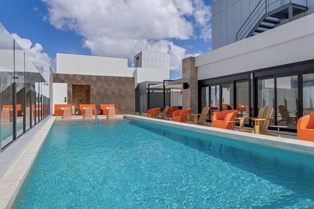 Картинка Aloft Santo Domingo Piantini 2*