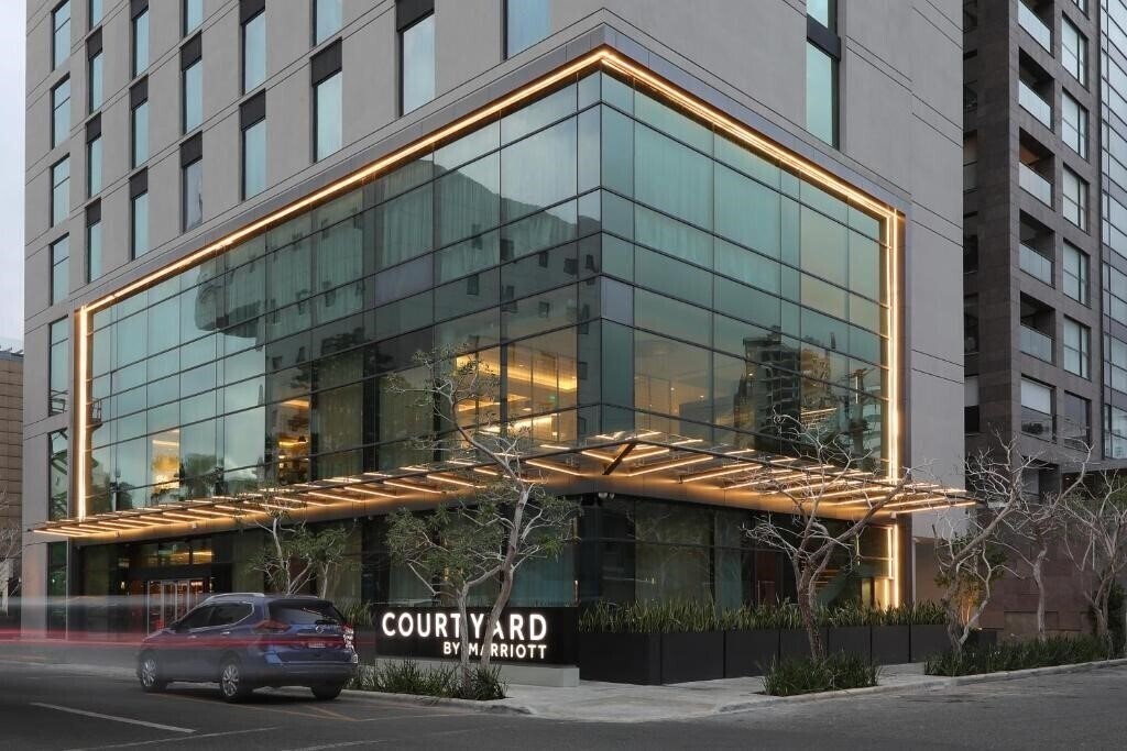 Готель Courtyard by Marriott Santo Domingo Piantini (ex. Courtyard Santo Domingo Piantini) 4*