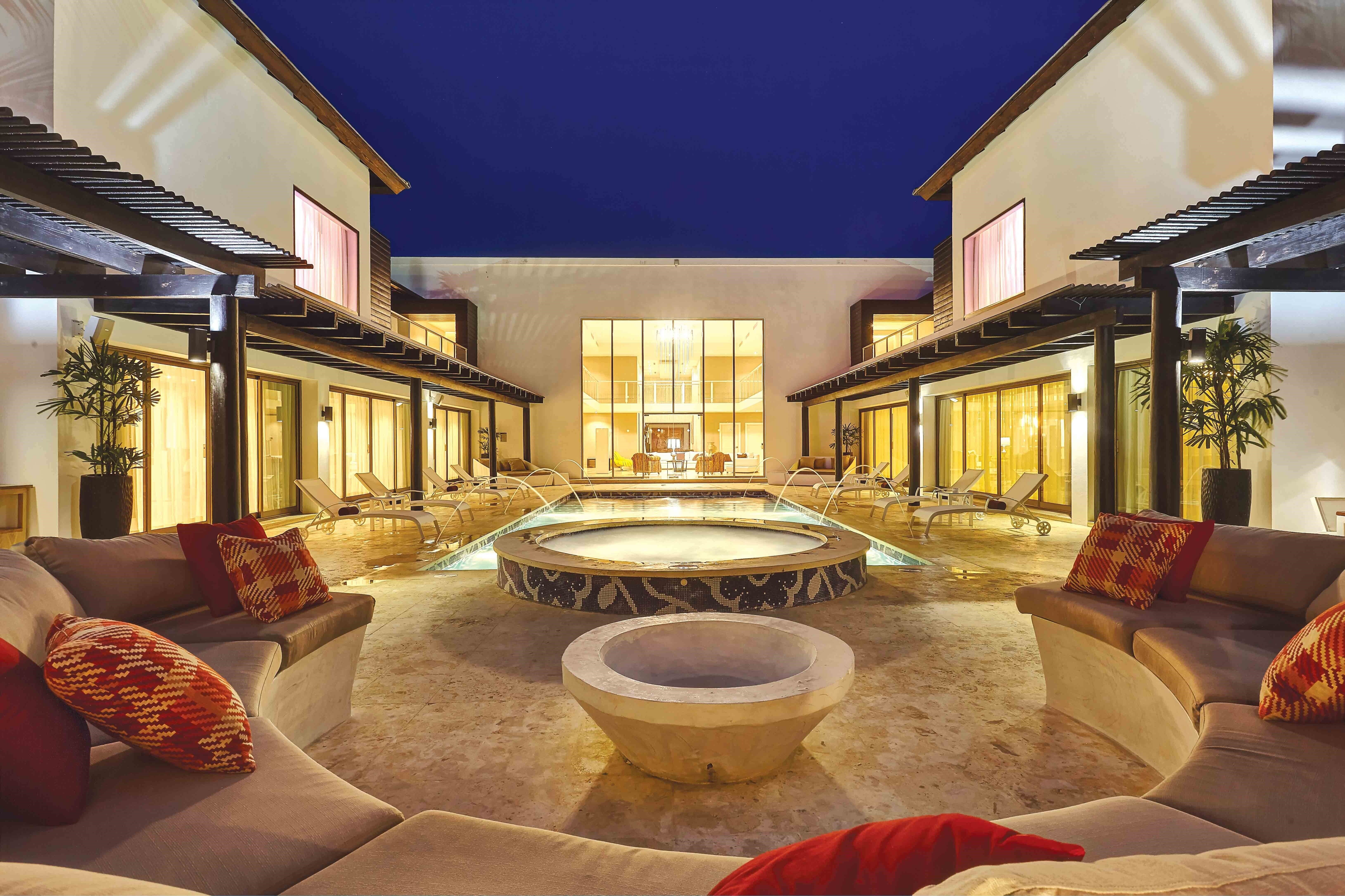 Фотографія Royalton CHIC Punta Cana 5*