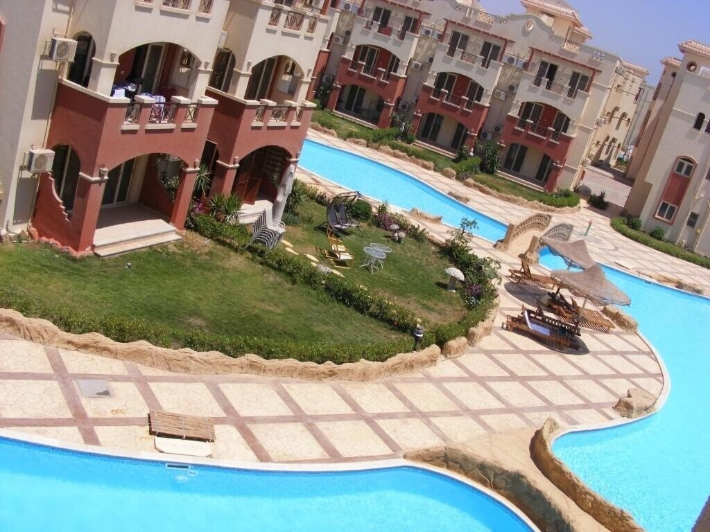 Фотографія La Sirena Hotel & Resort 4*
