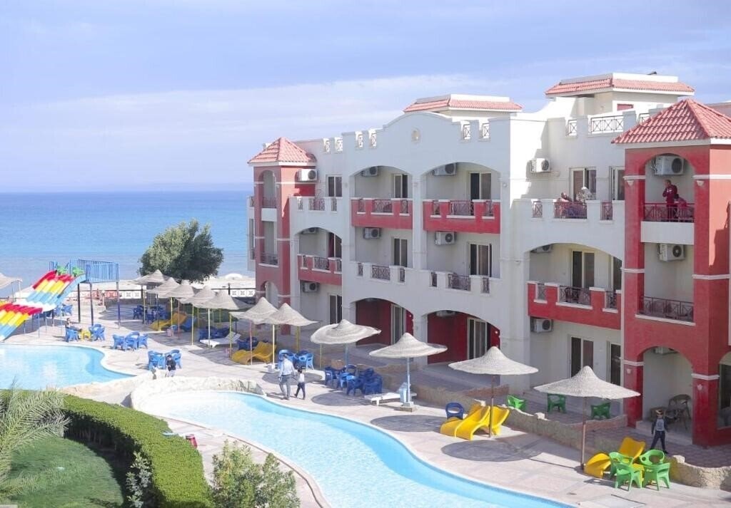 Зображення La Sirena Hotel & Resort 4*