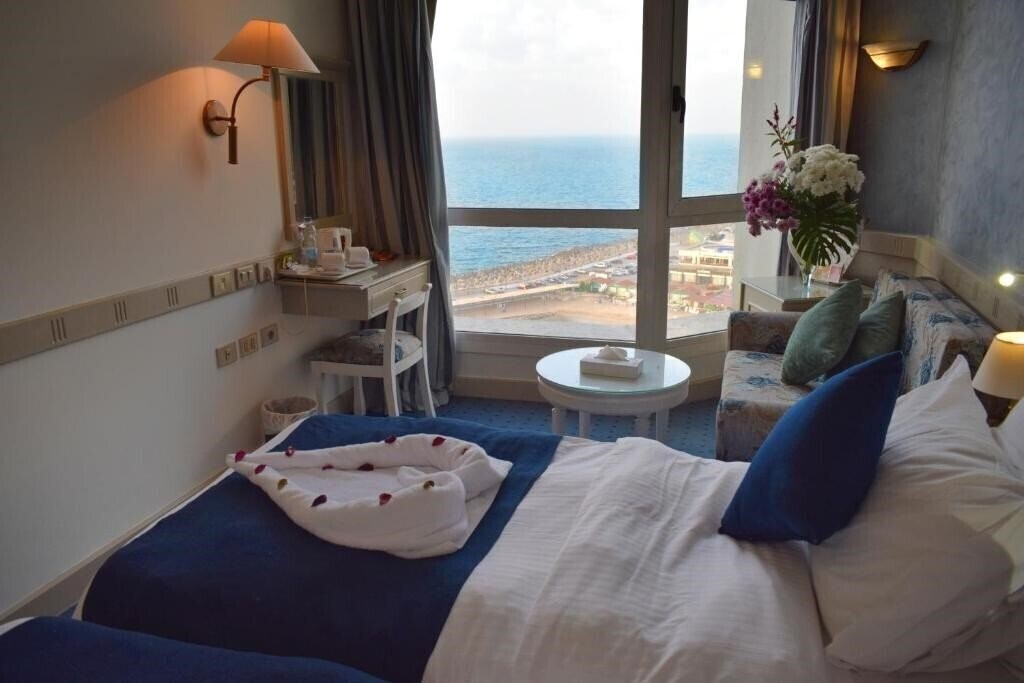 Фото Romance Alexandria Hotel 4*