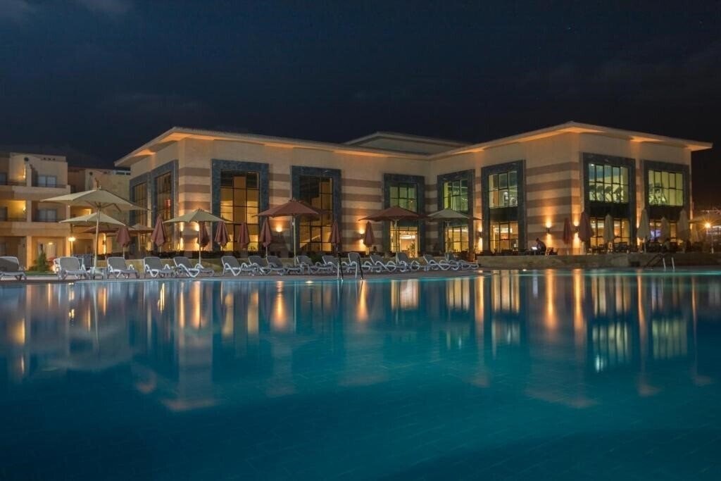 Готель Aura Resort Sidi Abd El Rahman 4*