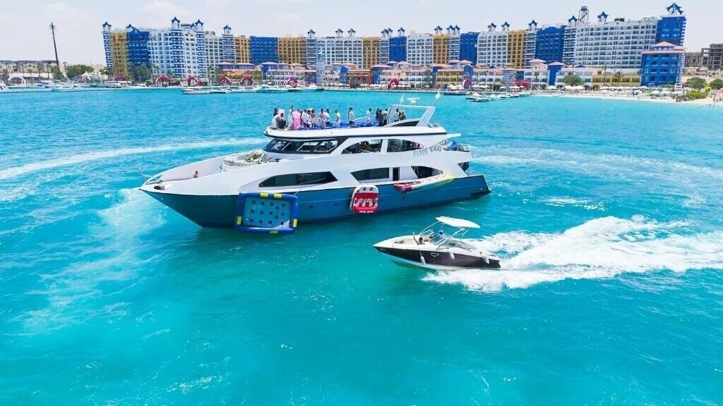 Отель M Hotels North Coast 5*