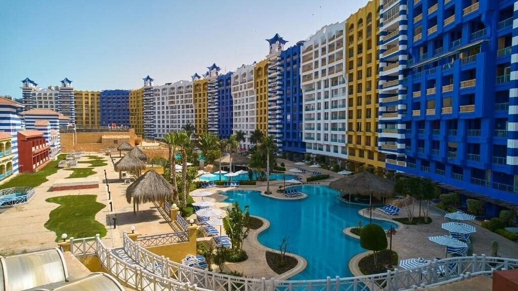 Фотография M Hotels North Coast 5*