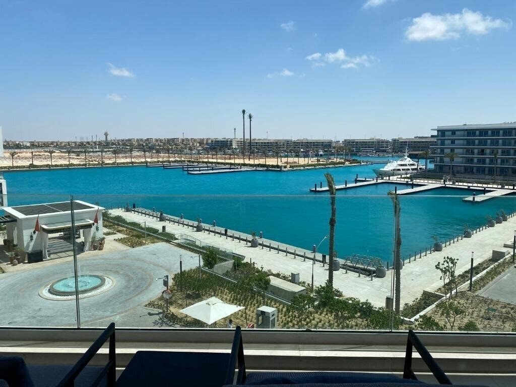 Готель Address Beach Resort Marassi 5*