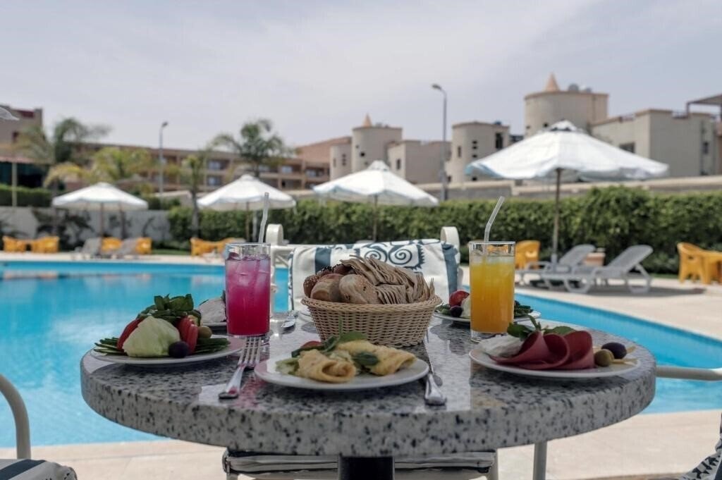 Зображення Green Leaves Hotel 4*
