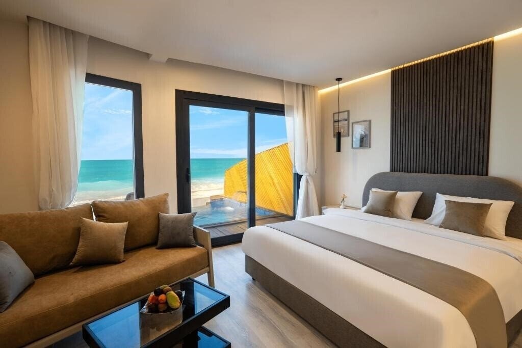 Фото Concha Beach Hotel 4*