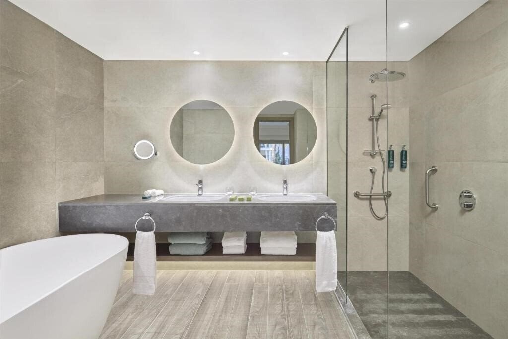 Фотографія DoubleTree by Hilton Mangroovy El Gouna 4*