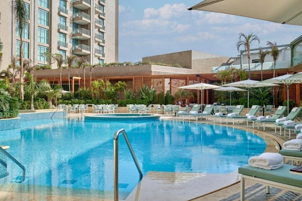 Фотографія Four Seasons Cairo At Nile Plaza 5*
