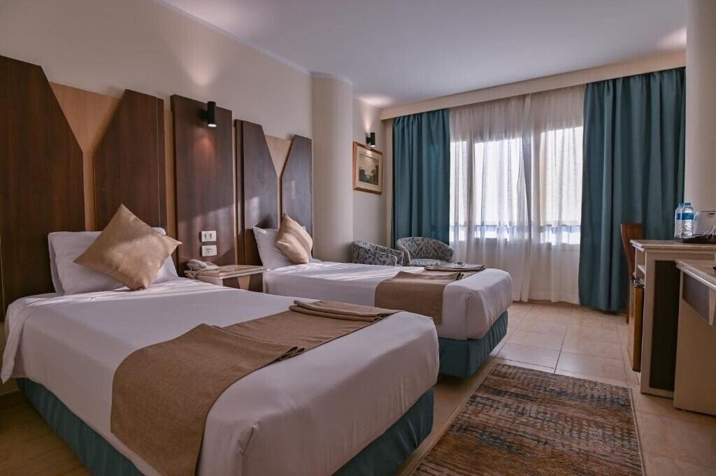 Фотографія Swiss Inn Nile Hotel 3*