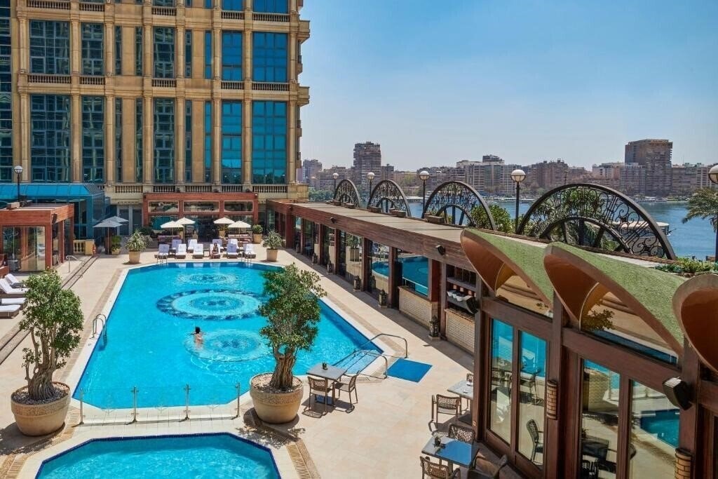 Фотографія Four Seasons First Residence Hotel 5*