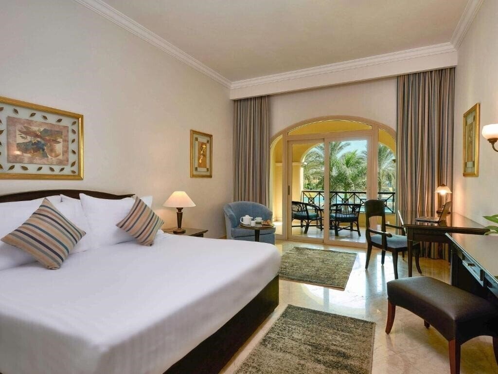 Фото Movenpick Hotel & Casino Cairo Media City 5*
