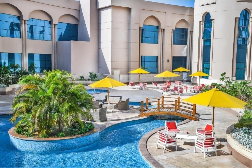 Фотографія Tolip Hotel Golden Plaza Cairo 5*