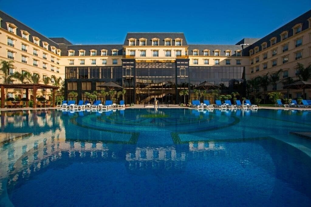Готель Renaissance Cairo Mirage City Hotel 4*