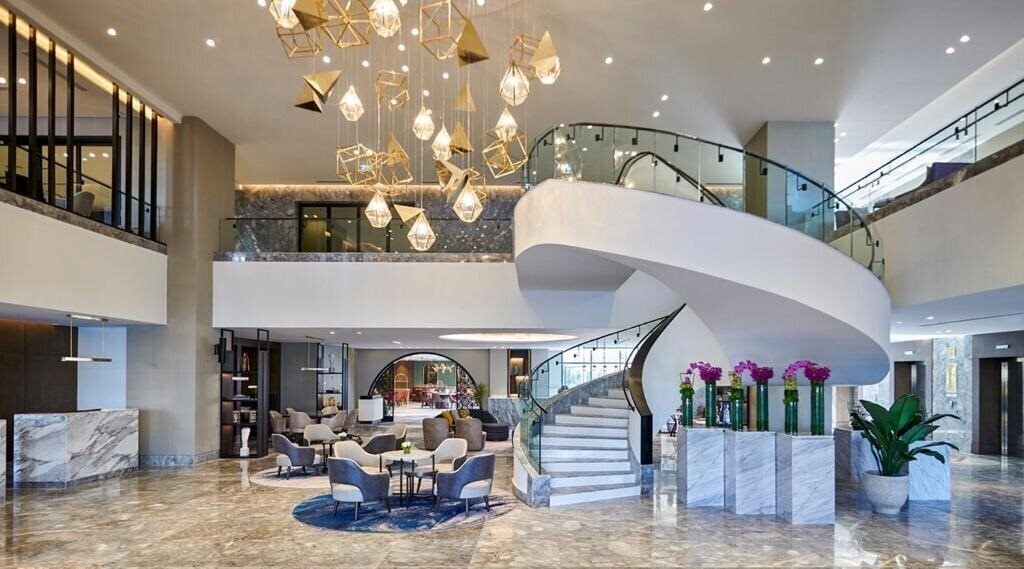 Отель Crowne Plaza West Cairo 5*