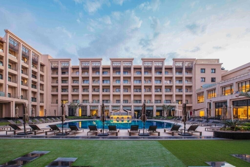 Отель Triumph Luxury Hotel 5*