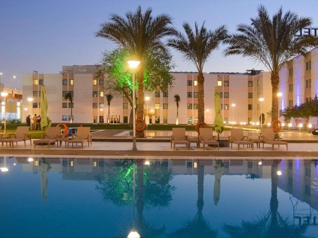 Изображение Novotel Cairo Airport 4*