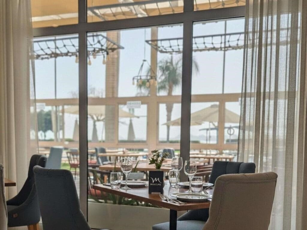 Картинка Mercure Ismailia Forsan Island Hotel 4*