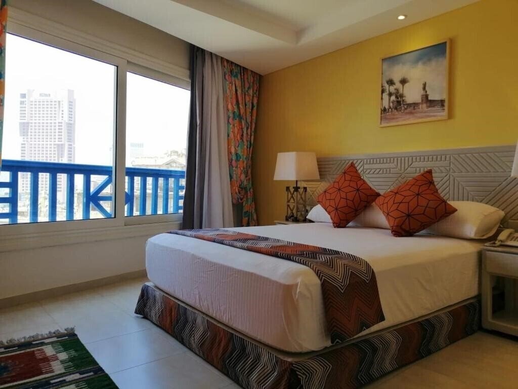 Фото Almadiafa Hotel 3*