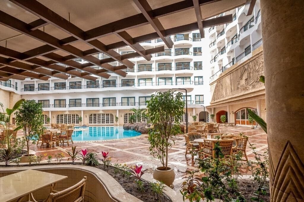 Фотографія Azal Pyramids Hotel 4*