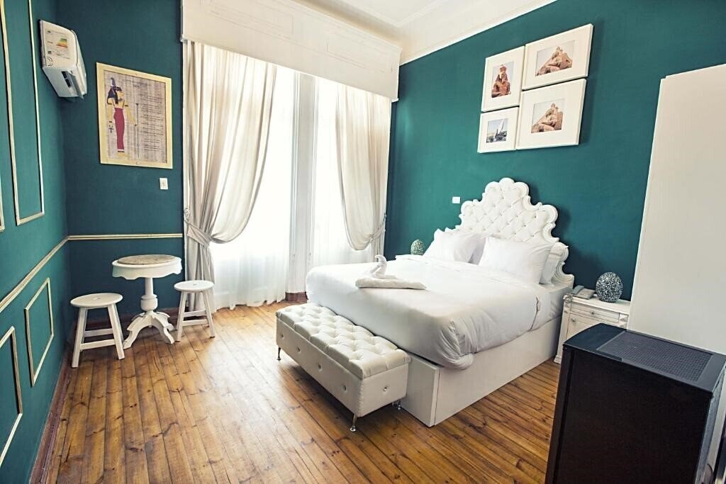 Готель Tahrir Plaza Suites 3*