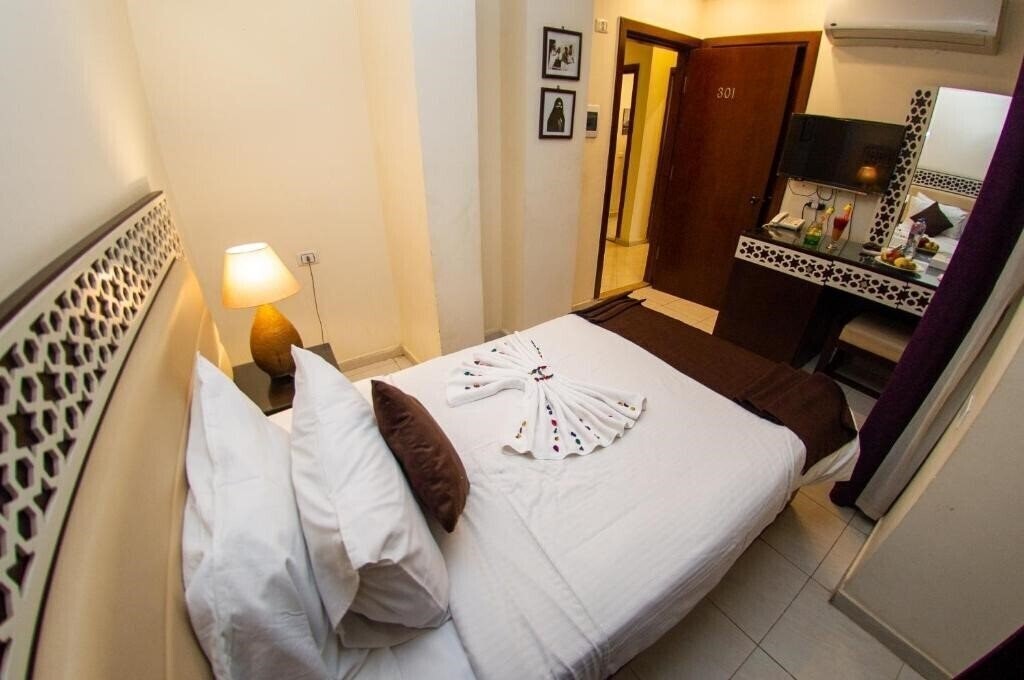 Картинка Pyramids Valley 4*