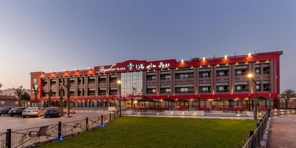 Готель Royal Day Plaza Hotel 4*