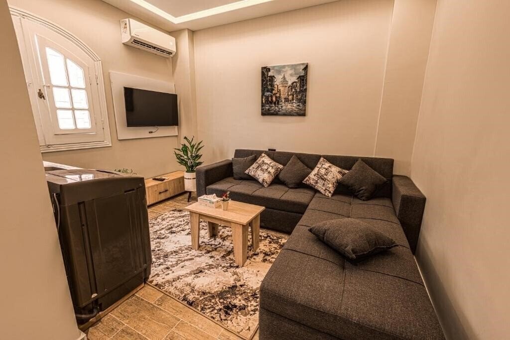 Зображення Golden House 2*