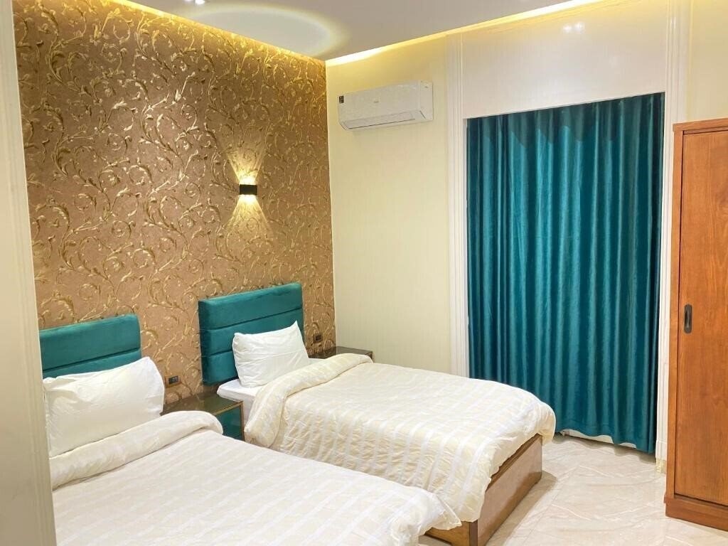 Отель Hotel Richmond Down Town 1*