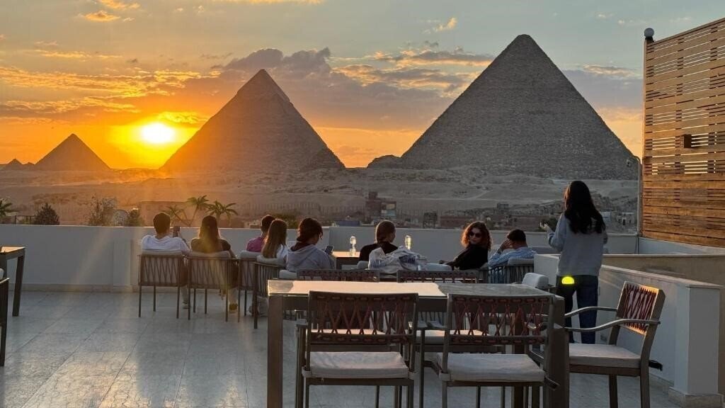 Отель Pyramids Hotel 3*
