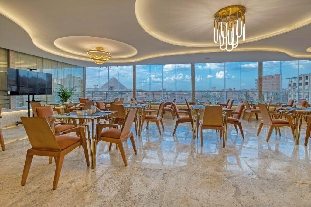 Картинка Pyramids Plateau Hotel 3*