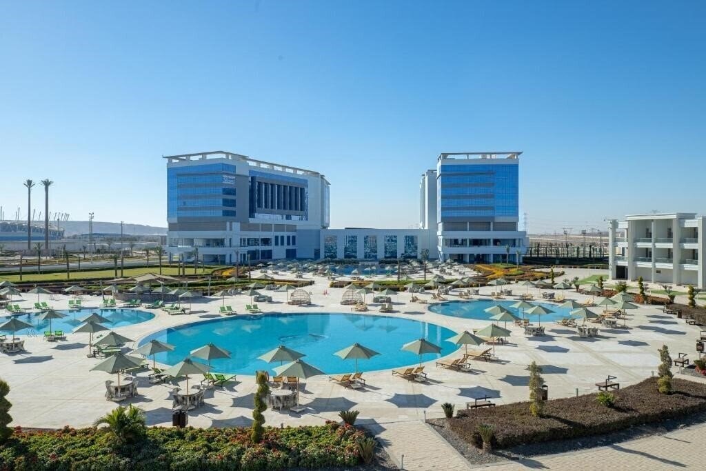 Готель Tolip Hotel Olympic International City 5*