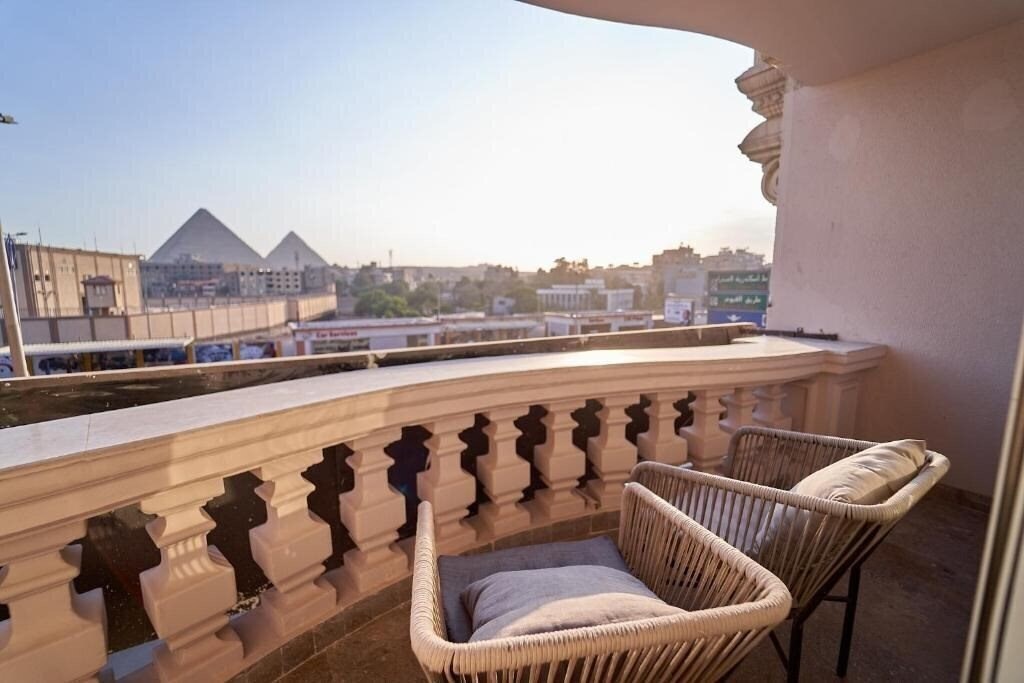 Фото Pyramids Charm Hotel 3*