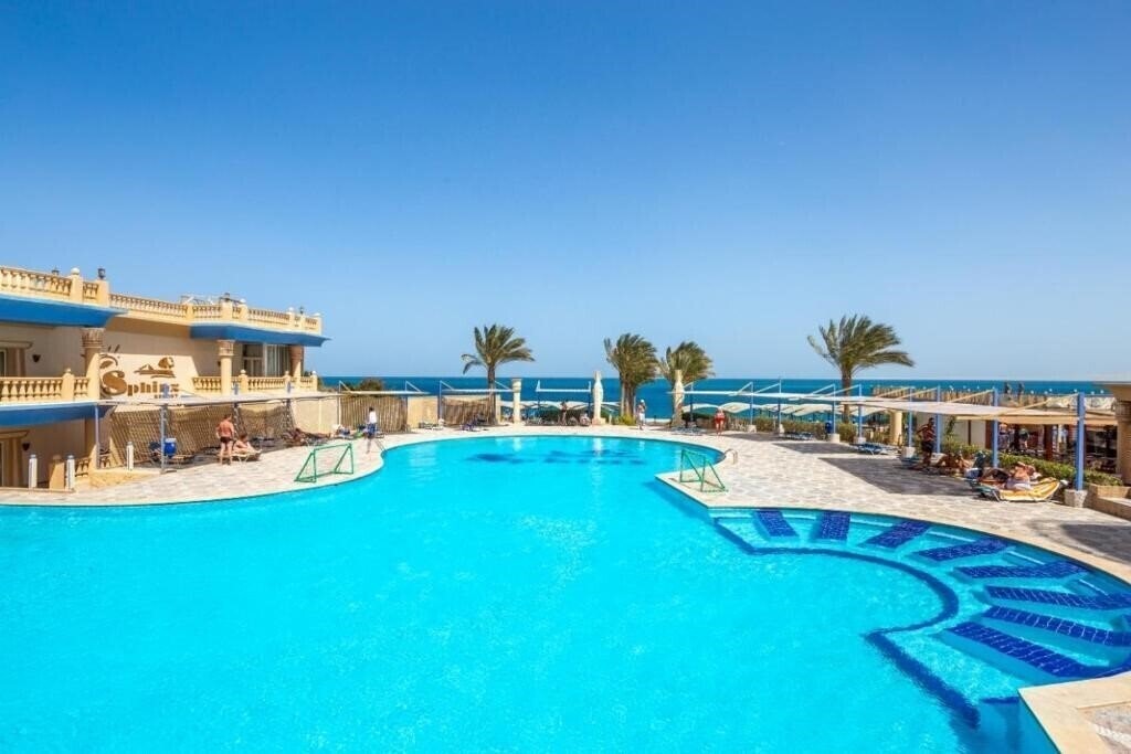 Фото King Tut Aqua Park Beach Resort 4*