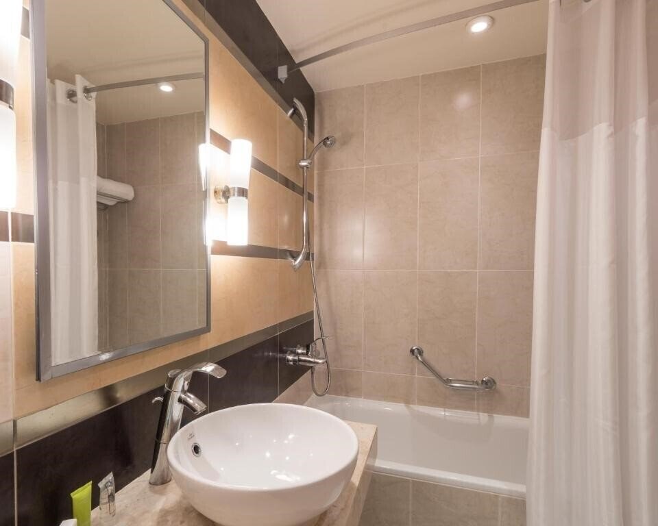 Готель Long Beach Resort Hurghada 4*