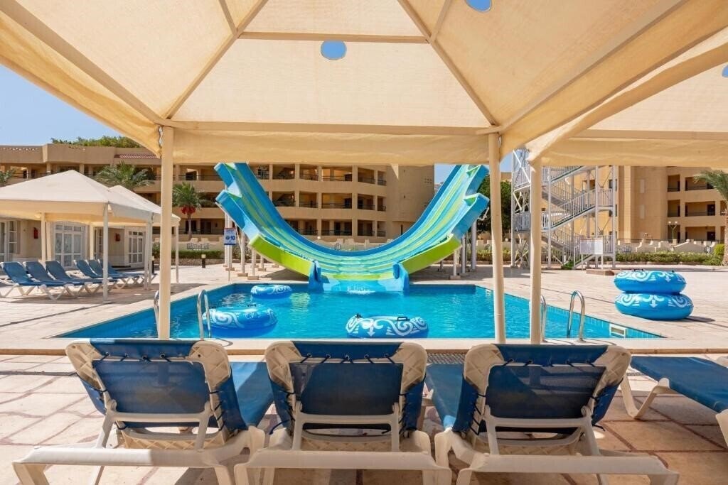 Готель Sunny Days Mirette Family & Aqua Park 3*