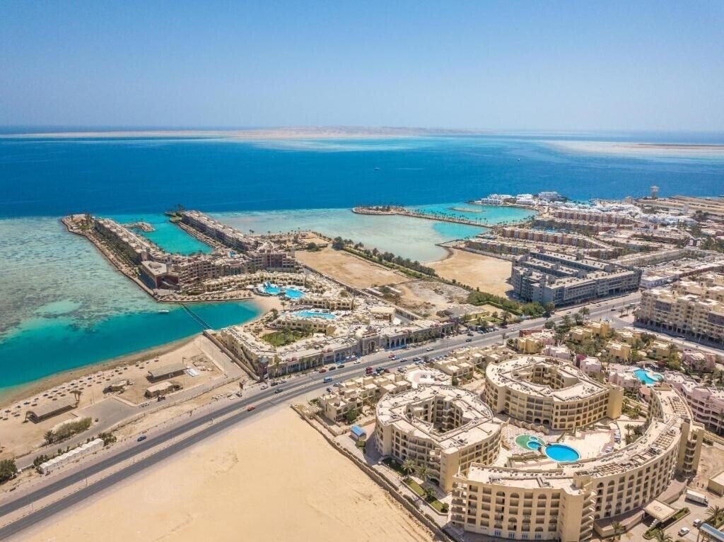 Готель Sunny Days El Palacio Resort & SPA 4*