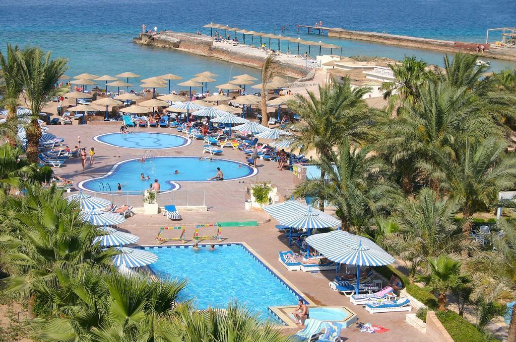 Готель Empire Beach Aqua Park (ex. Royal Star Empire Beach Resort, Triton Empire Beach Resort) 3*