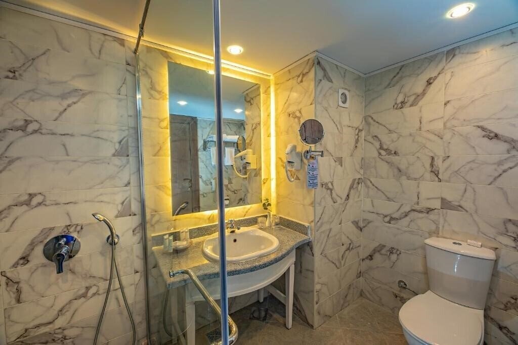 Фотография Titanic Resort & Aqua Park 4*