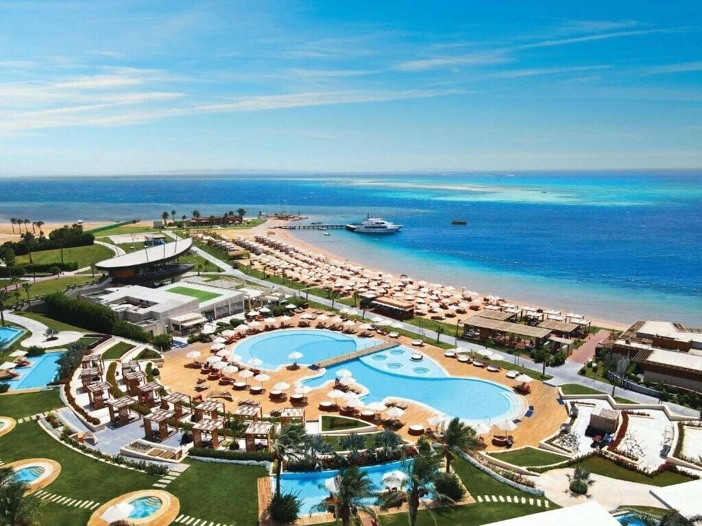 Отель Rixos Premium Magawish Suites & Villas 5*